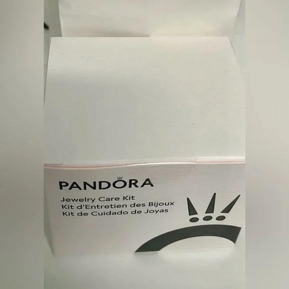 Pandora Jewelry Care Kit in White and Black - Picture 3 of 3